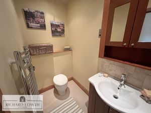 Ensuite Shower Room/WC- click for photo gallery